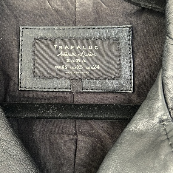 Zara authentic leather cropped jacket Motorcycle fitted moto xs - Picture 2 of 7